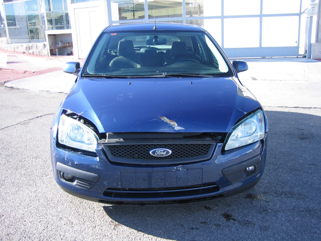 VISTA DELANTERA FORD FOCUS 1.8 TDCI TREND 115CV