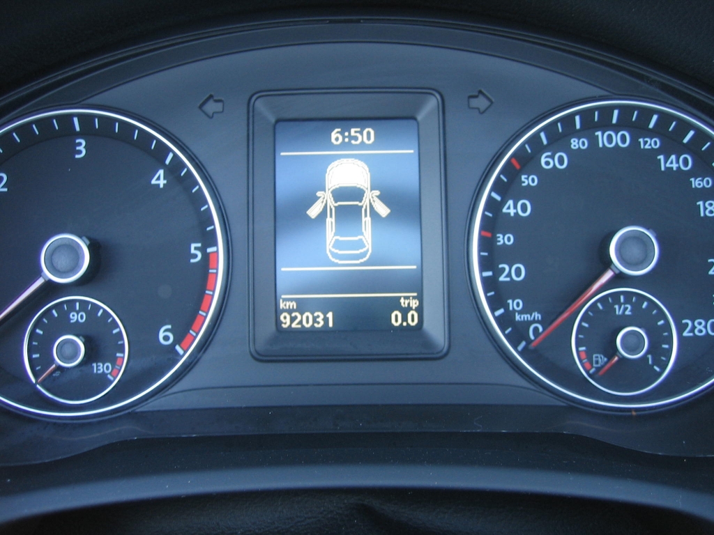 VISTA KM VPLKSWAGEN EOS 2.0 TDI 140CV