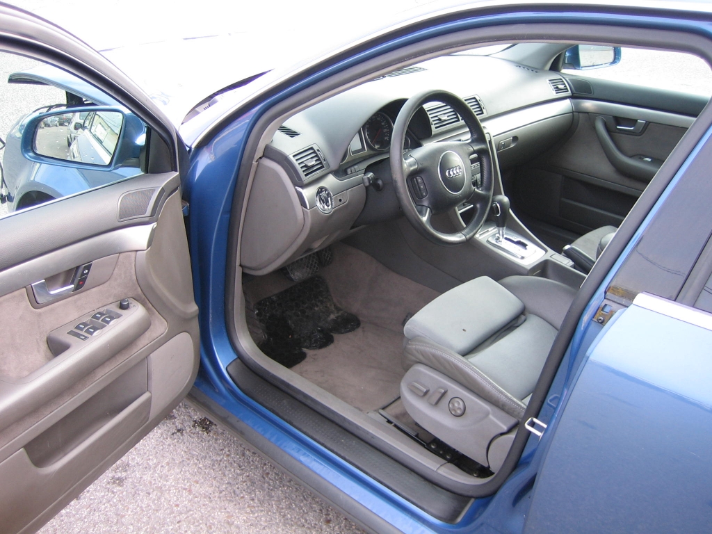 VISTA INTERIOR IZQUIERDO AUDI A-4 QUATTRO 2.0 TDI 180CV FAMILIAR