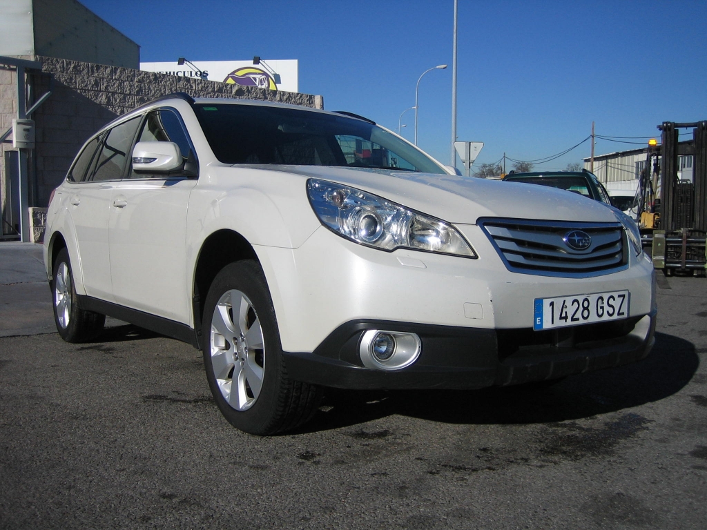 VISTA DELANTERA DERECHA SUBARU LEGACI 2.5 I 167CV GASOLINA 4X4