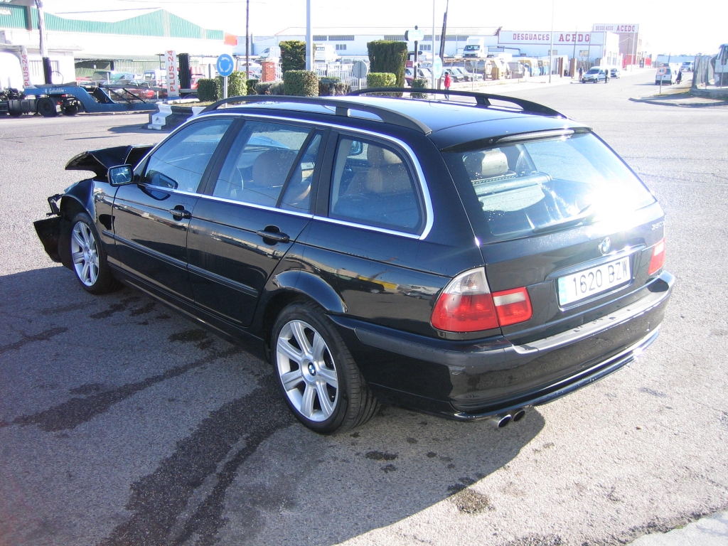 VISTA TRASERA IZQUIERDA BMW 330 XI 3.0 231CV TOURING