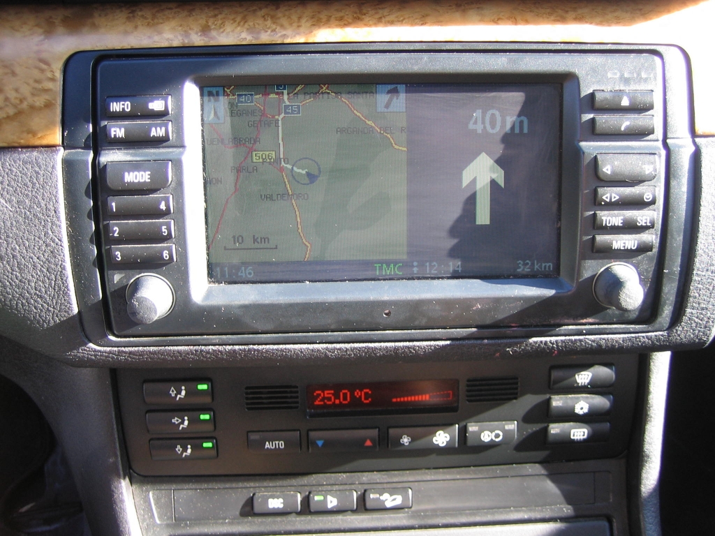 VISTA NAVI BMW 330 XI 3.0 231CV TOURING