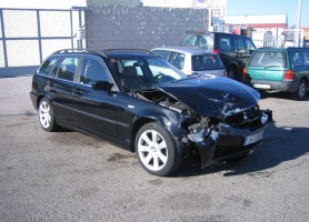 VISTA DELANTERA DERECHA BMW 330 XI 3.0 231CV TOURING VISTA DELANTERA DERECHA BMW 330 XI 3.0 231CV TOURING