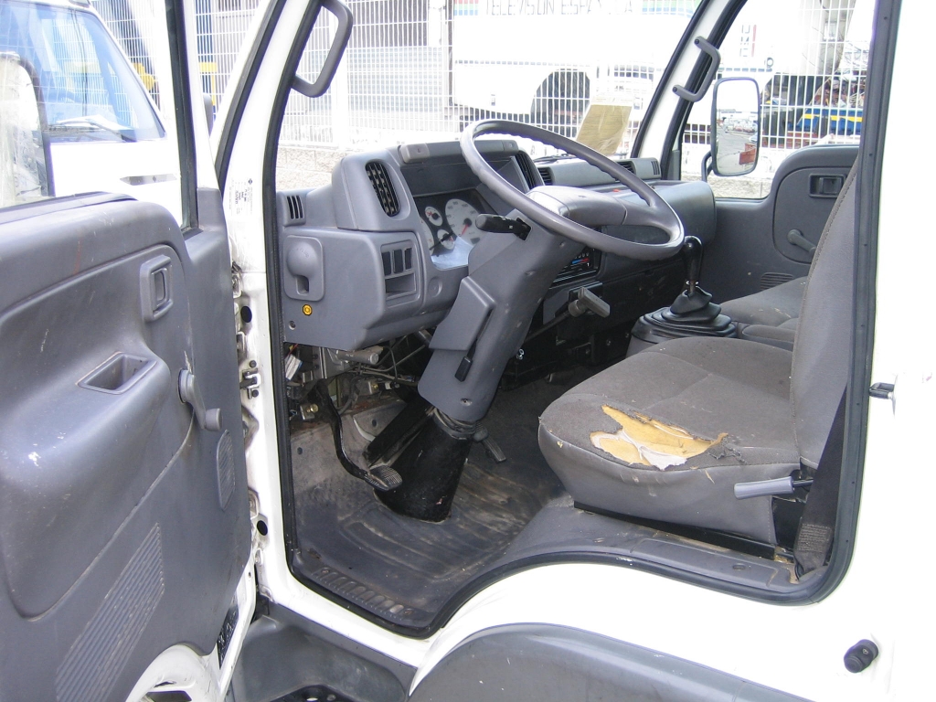 VISTA INTERIOR IZQUIERDO NISSAN CABSTAR E 2.7 D 91CV