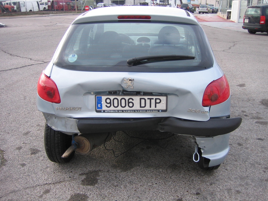 VISTA TRASERA PEUGEOT 206 X-LINE 1.4 HDI 70CV