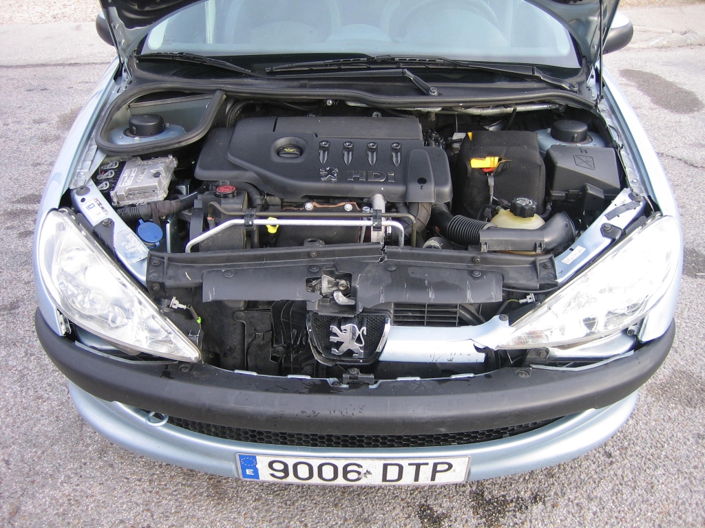 VISTA MOTOR PEUGEOT 206 X-LINE 1.4 HDI 70CV