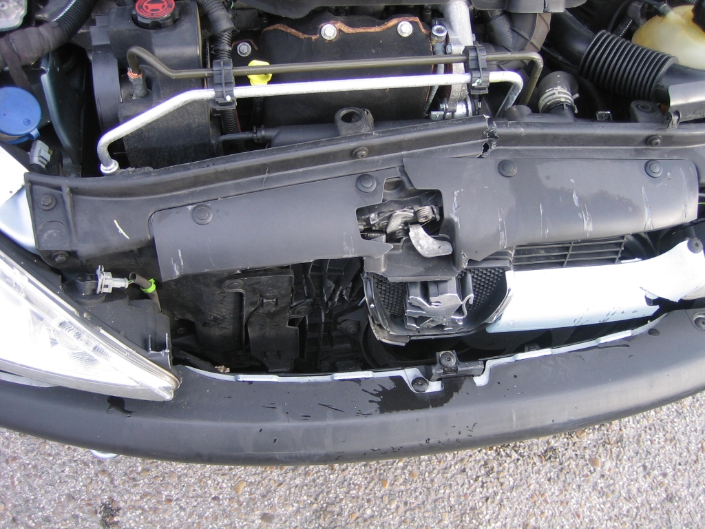 VISTA GOLPE DELANTERO PEUGEOT 206 X-LINE 1.4 HDI 70CV