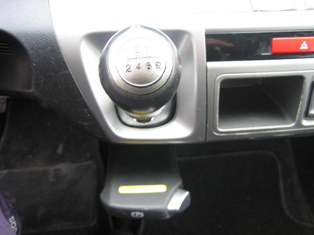 VISTA CAMBIO HONDA FR-V 2.2 I-CTDI 140CV EXECUTIVE 6 PLAZAS