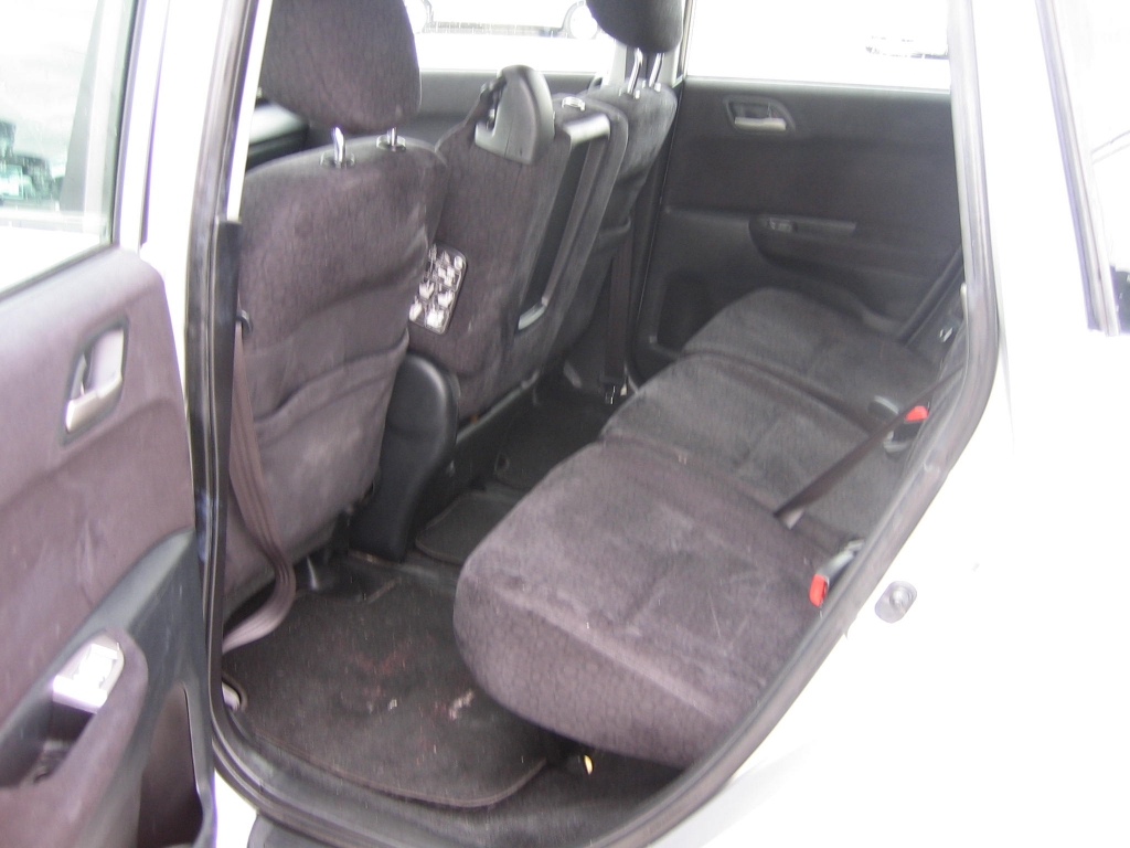 VISTA INTERIOR TRASERO HONDA FR-V 2.2 I-CTDI 140CV EXECUTIVE 6 PLAZAS