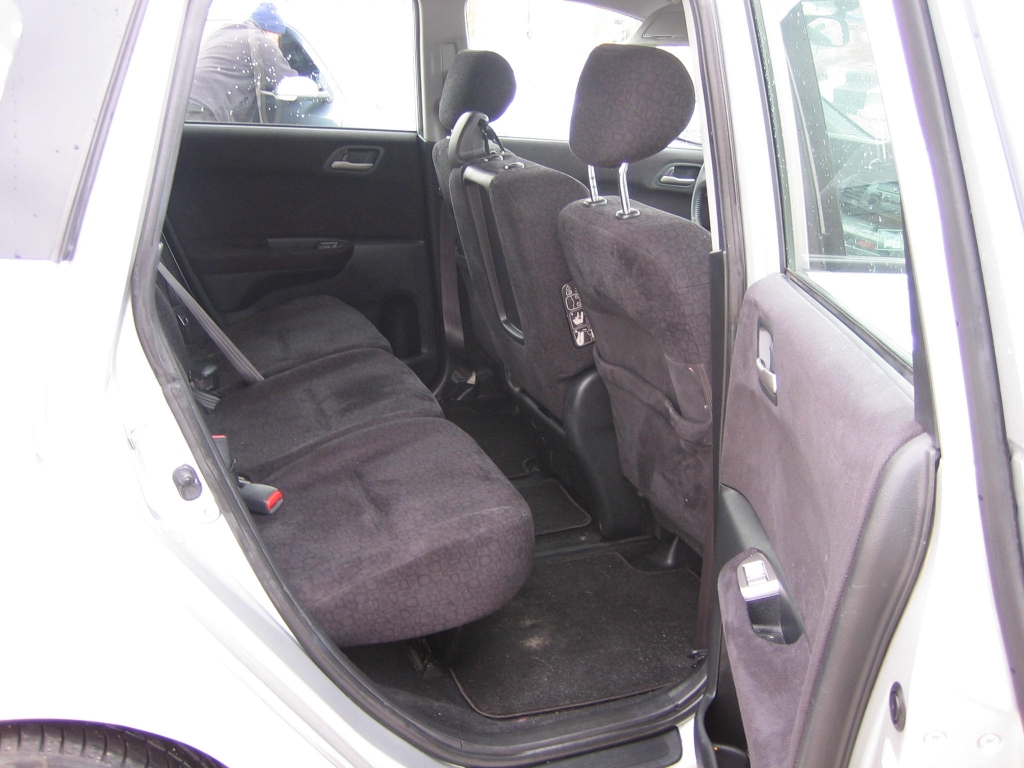 VISTA INTERIOR TRASERO 2 HONDA FR-V 2.2 I-CTDI 140CV EXECUTIVE 6 PLAZAS