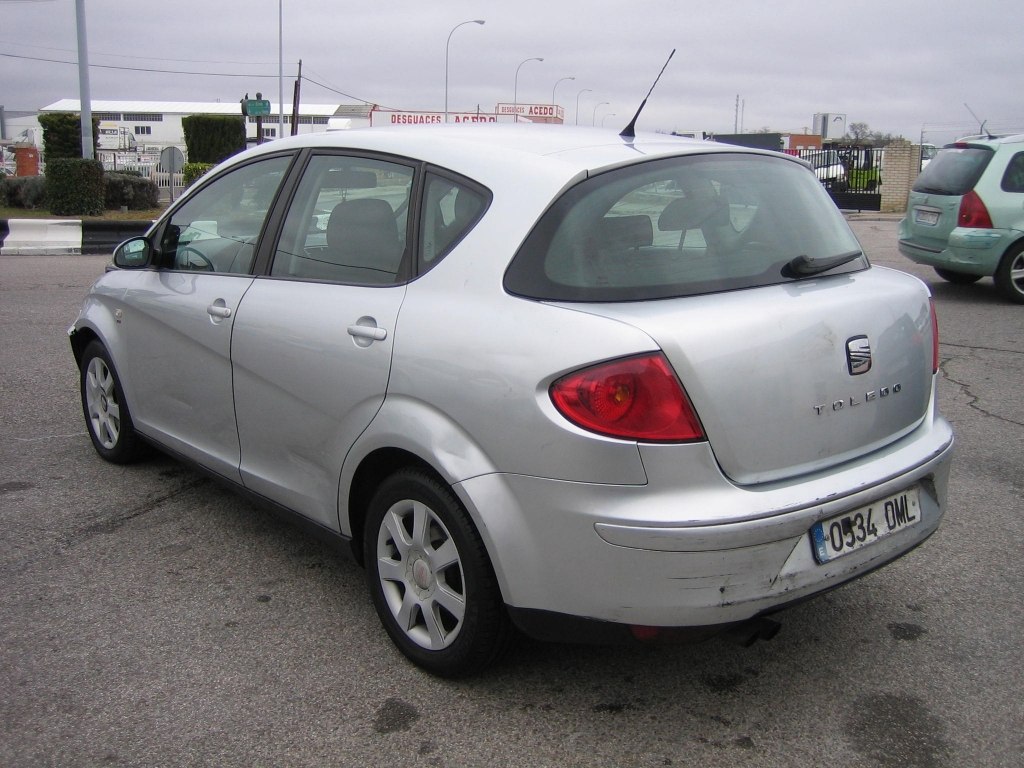VISTA TRASERA IZQUIERDA SEAT TOLEDO MAGNUS 2.0 TDI 140CV