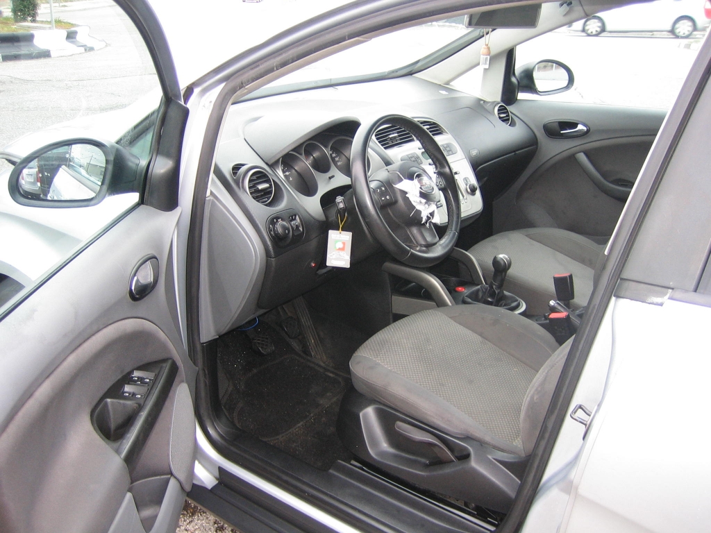 VISTA INTERIOR IZQUIERDO SEAT TOLEDO MAGNUS 2.0 TDI 140CV