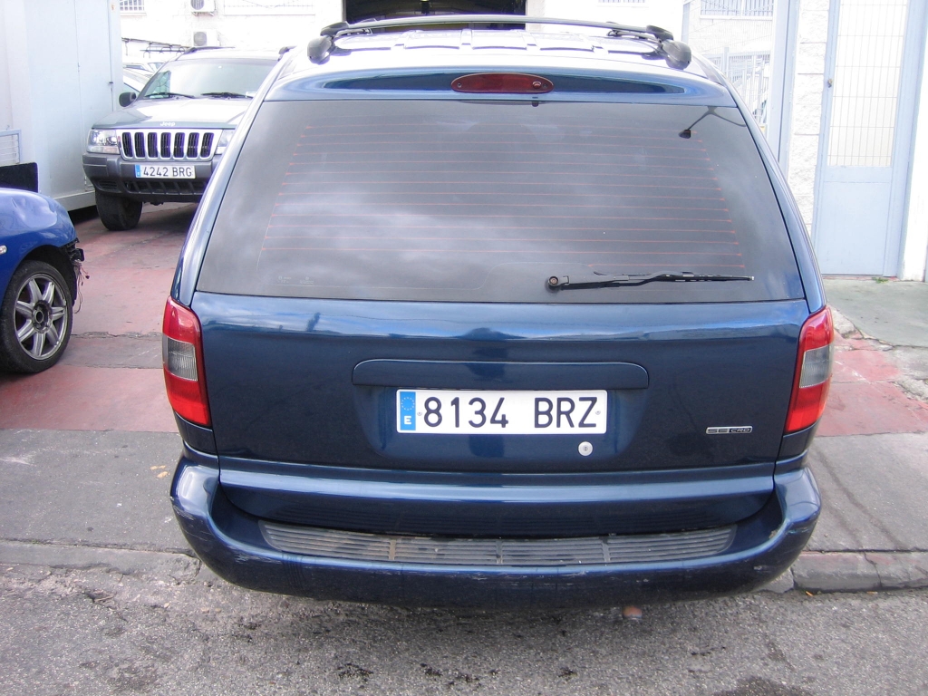 VISTA TRASERA CRYSLER VOYAGER 2.2 SE CRD 144CV 7 PLAZAS