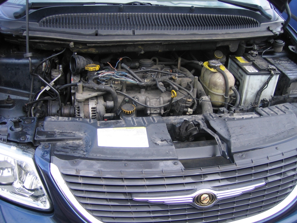 VISTA MOTOR CRYSLER VOYAGER 2.2 SE CRD 144CV 7 PLAZAS