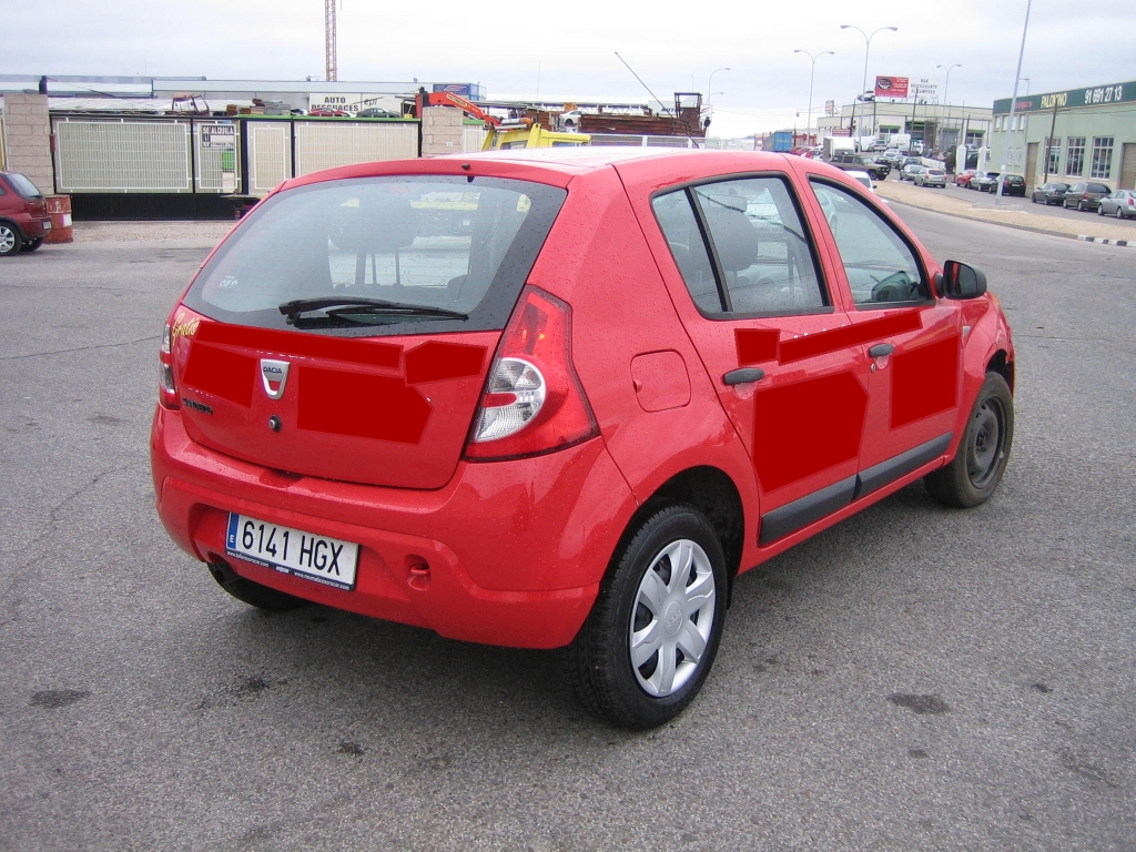 VISTA TRASERA DERECHA DACIA SANDERO 1.2 I 75CV GASOLINA