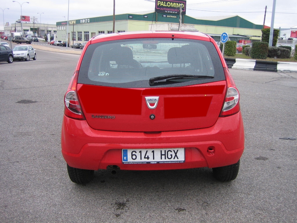 VISTA TRASERA DACIA SANDERO 1.2 I 75CV GASOLINA