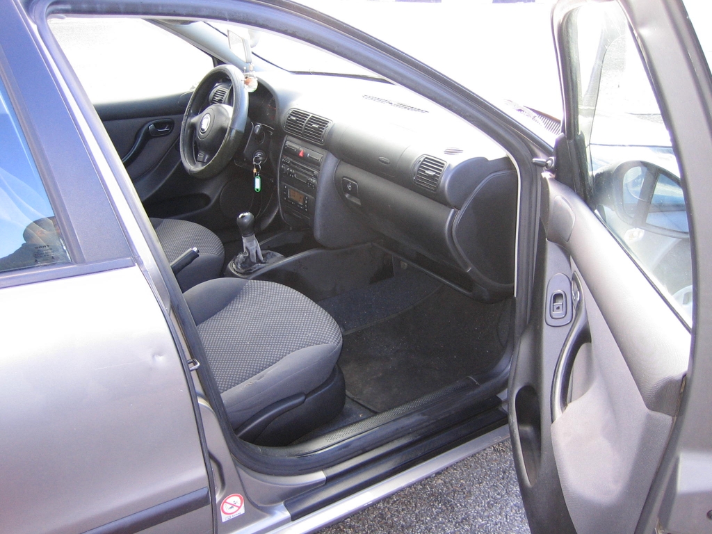 VISTA INTERIOR DERECHO SEAT LEON 1.9 TDI 110CV 