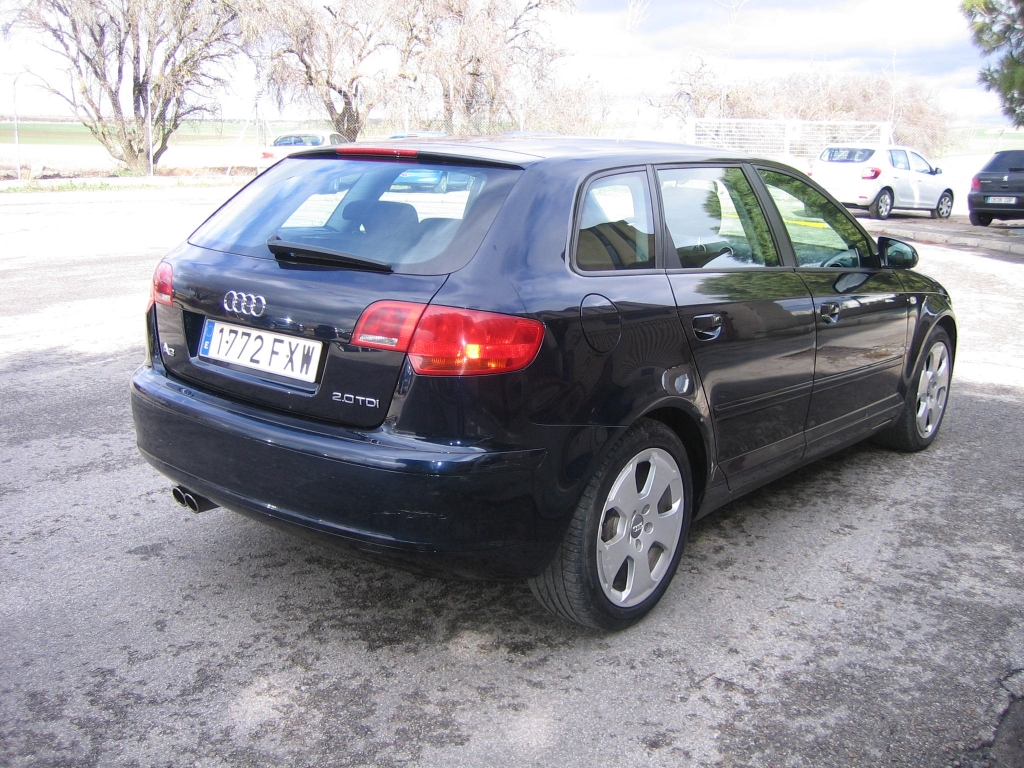 VISTA TRASERA DERECHA AUDI A-3 SPORTBACK 2.0 TDI 170CV DSG