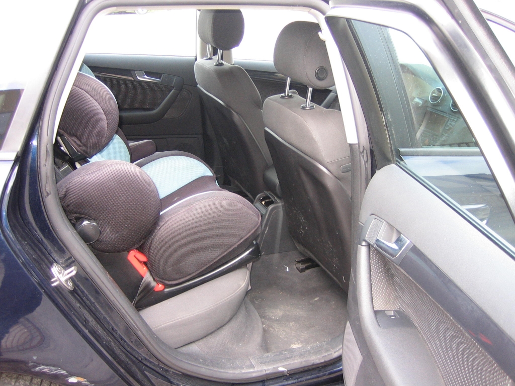 VISTA TRASERA DERECHA AUDI A-3 SPORTBACK 2.0 TDI 170CV DSG