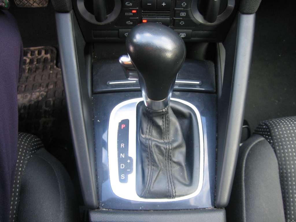 VISTA DSG AUDI A-3 SPORTBACK 2.0 TDI 170CV DSG