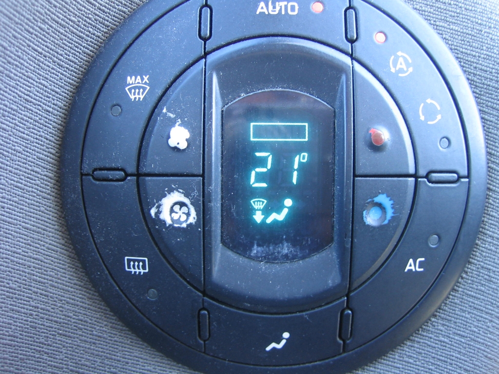 VISTA CLIMA RENAULT ESPACE 2.2 DCI 150CV 7 PLAZAS