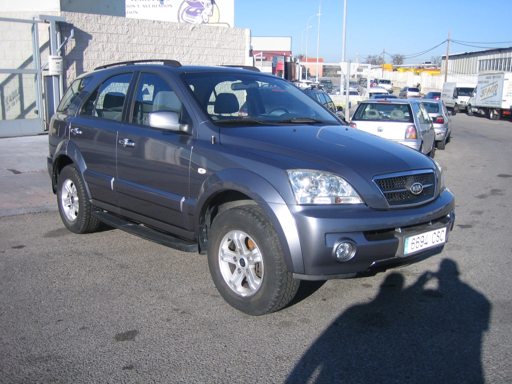 VISTA DELANTERA DERECHA KIA SORENTO 2.5 CRDI 140CV 4X4