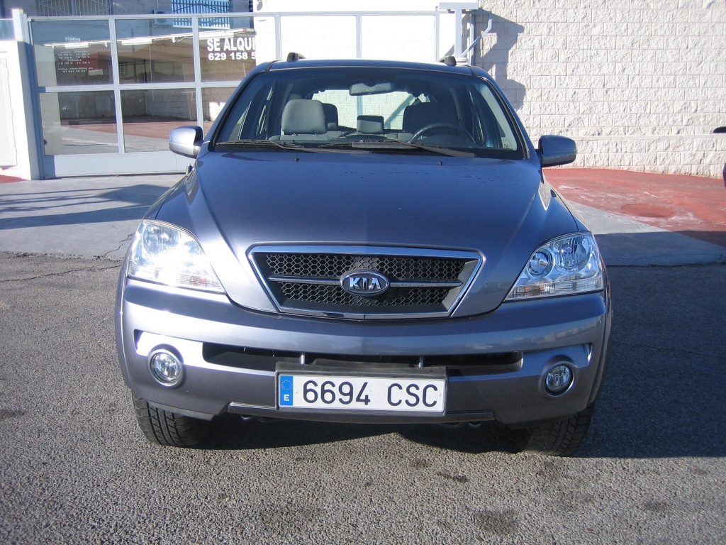 VISTA DELANTERA KIA SORENTO 2.5 CRDI 140CV 4X4