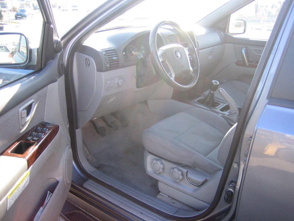 VISTA INTERIOR IZQUIERDO VISTA 4X4 KIA SORENTO 2.5 CRDI 140CV 4X4