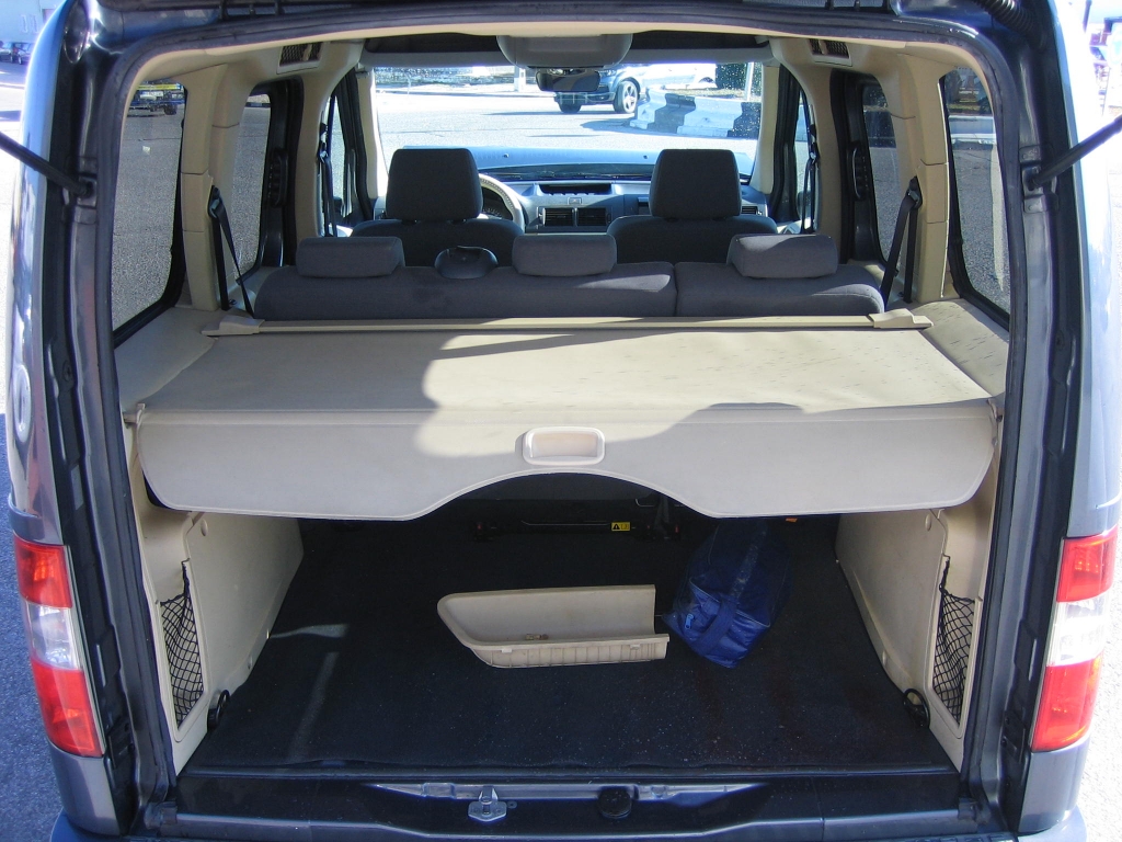 VISTA INTERIOR FORD TOURNEO CONNET KOMBI 1.8 GLX 110CV