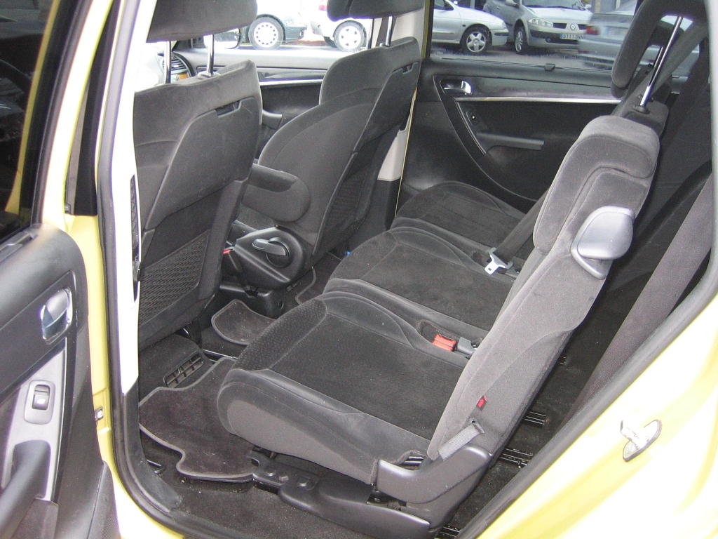 VISTA INTERIOR TRASERO CITROEN C-4 PICASSO 2.0 HDI 136CV