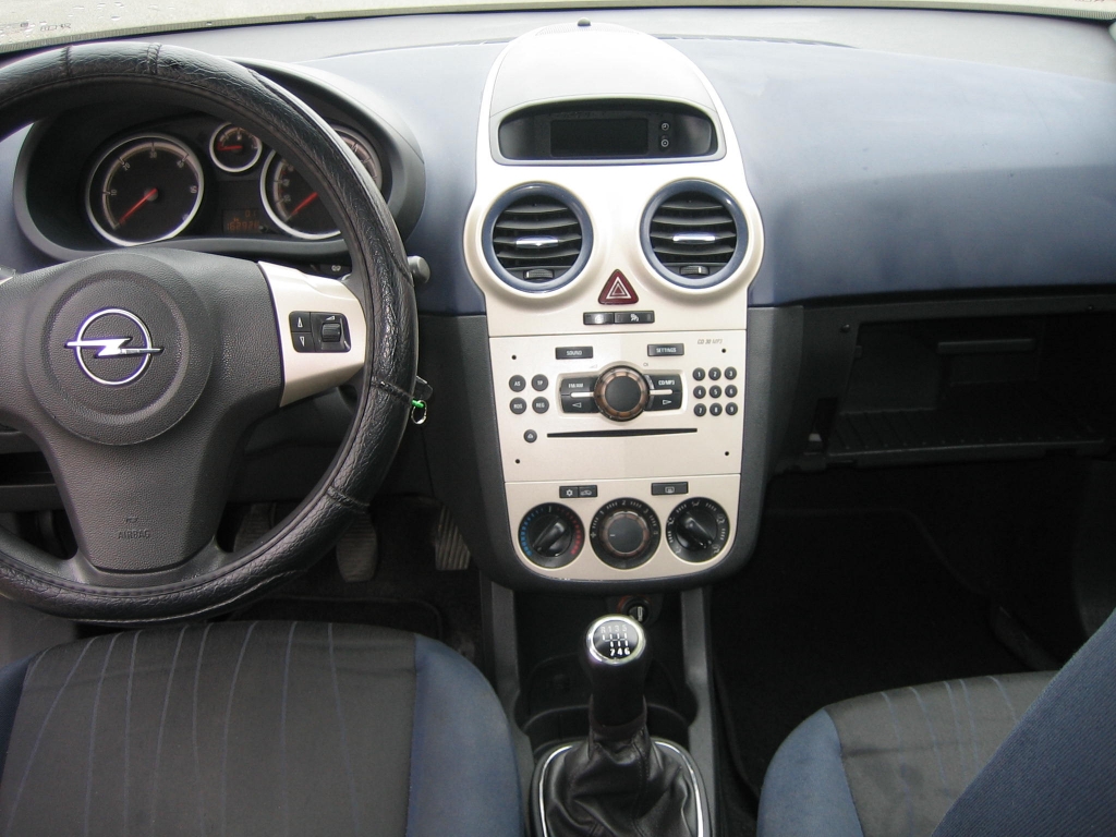 VISTA SALPICADERO OPEL CORSA 1.3 CDTI 75CV 6 VELOCIDADES