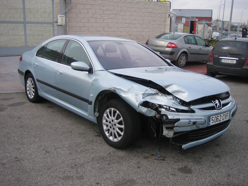 VISTA DELANTERA DERECHA PEUGEOT 607 2.2 HDI 133CV