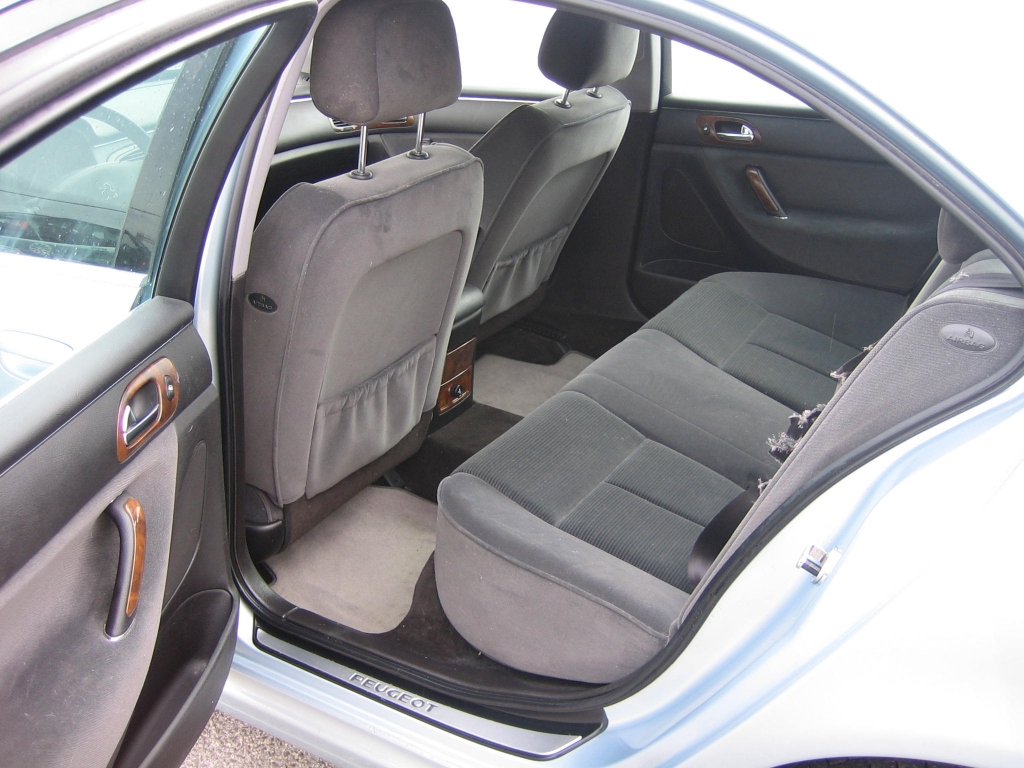 VISTA INTERIOR TRASERO PEUGEOT 607 2.2 HDI 133CV