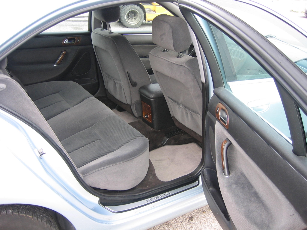 VISTA INTERIOR TRASERO 2 PEUGEOT 607 2.2 HDI 133CV
