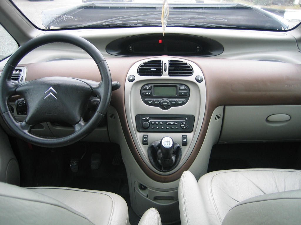 VISTA SALPICADERO CITROEN XSARA PICASSO 2.0 HDI 90CV EXCLUSIVE