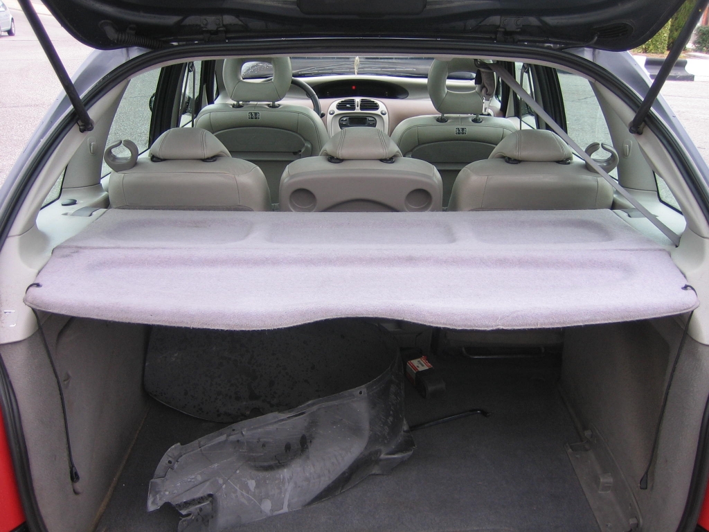 VISTA INTERIOR CITROEN XSARA PICASSO 2.0 HDI 90CV EXCLUSIVE