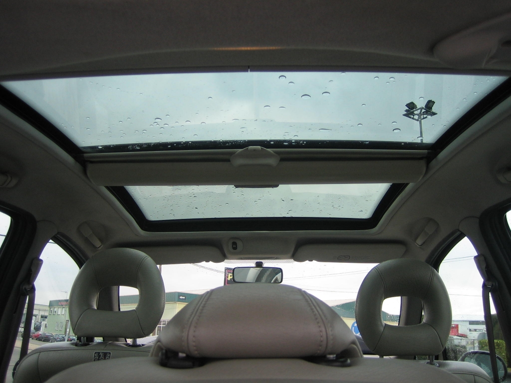 VISTA TECHO PANORAMICO CITROEN XSARA PICASSO 2.0 HDI 90CV EXCLUSIVE
