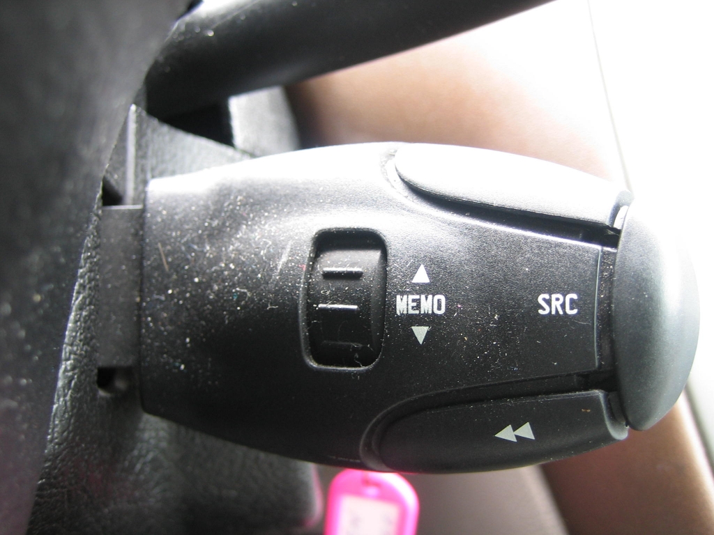 VISTA MANDOS AUDIO CITROEN XSARA PICASSO 2.0 HDI 90CV EXCLUSIVE