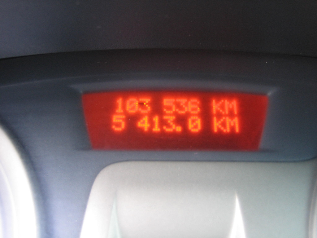 VISTA KM RENAULT CLIO 1.5 DCI 85CV