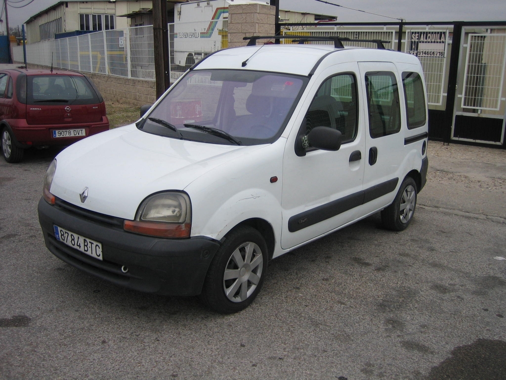 VISTA DELANTERA IZQUIERDA RENAULT KANGOO 1.9 DCI 80CV COMBI