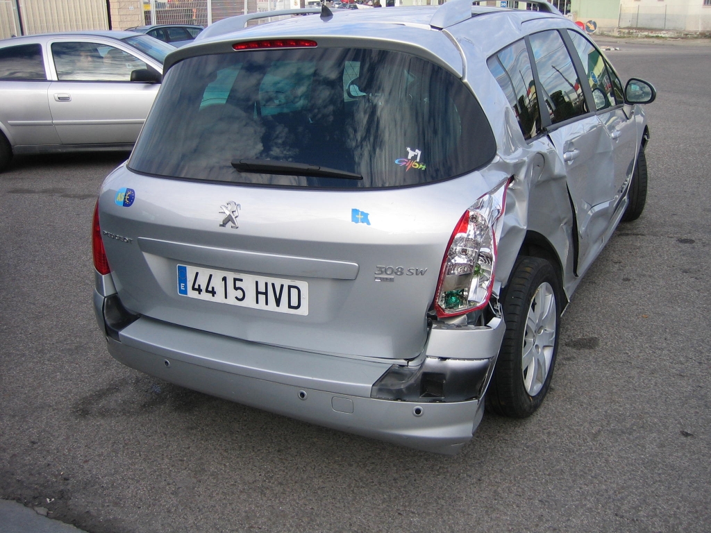 VISTA TRASERA DERECHAPEUGEOT 308 SW 8L ACTIVE 1.6 HDI 115CV 