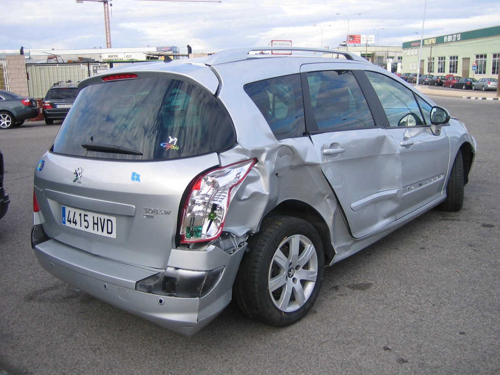 VISTA TRASERA GOLPE PEUGEOT 308 SW 8L ACTIVE 1.6 HDI 115CV