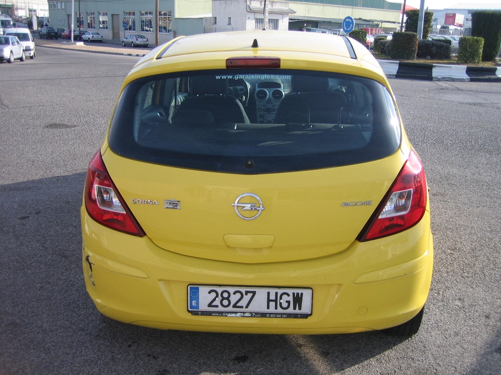 VISTA TRASERA OPEL CORSA 1.3 ECO FLEX 75CV