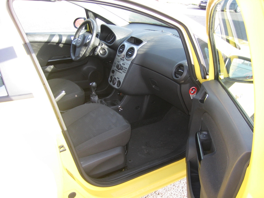 VISTA INTERIOR DERECHOOPEL CORSA 1.3 ECO FLEX 75CV 