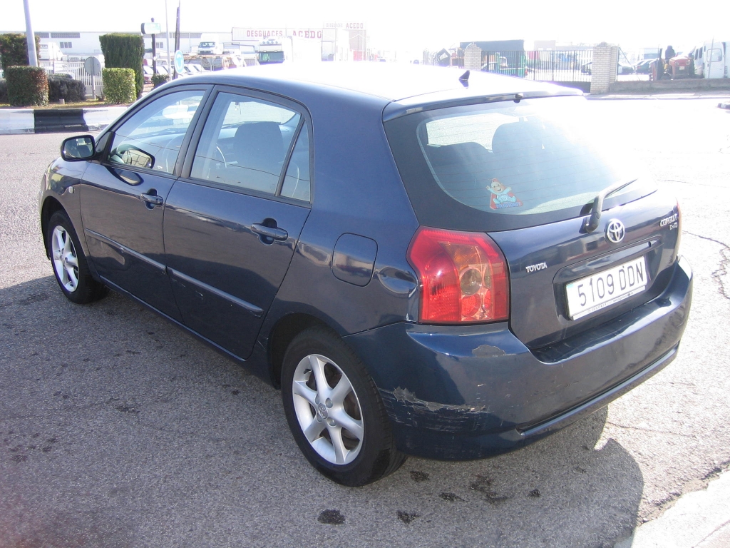 VISTA TRASERA IZQUIERDA TOYOTA COROLLA 2.0 D4D 115CV