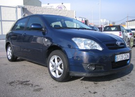VISTA DELANTERA DEERCHA TOYOTA COROLLA 2.0 D4D 115CV VISTA DELANTERA DEERCHA TOYOTA COROLLA 2.0 D4D 115CV