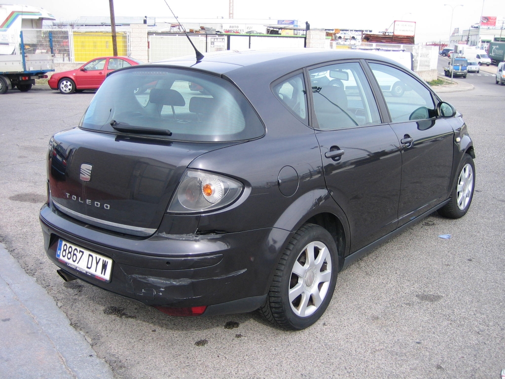 VISTA TRASERA DERECHA SEAT TOLEDO 2.0 TDI 140CV DSG