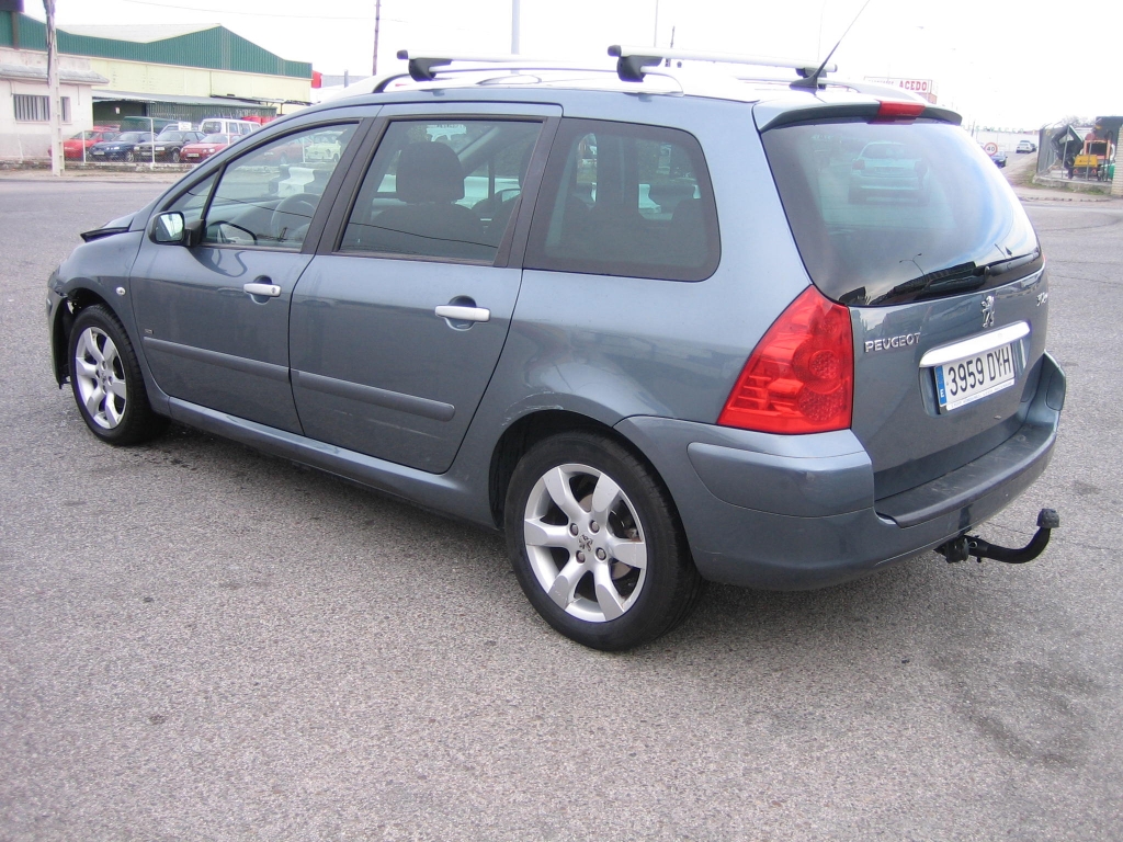PEUGEOT 307 SW 1.6 HDI 110CV 7 PLAZAS PEUGEOT 307 SW 1.6 HDI 110CV 7 PLAZAS