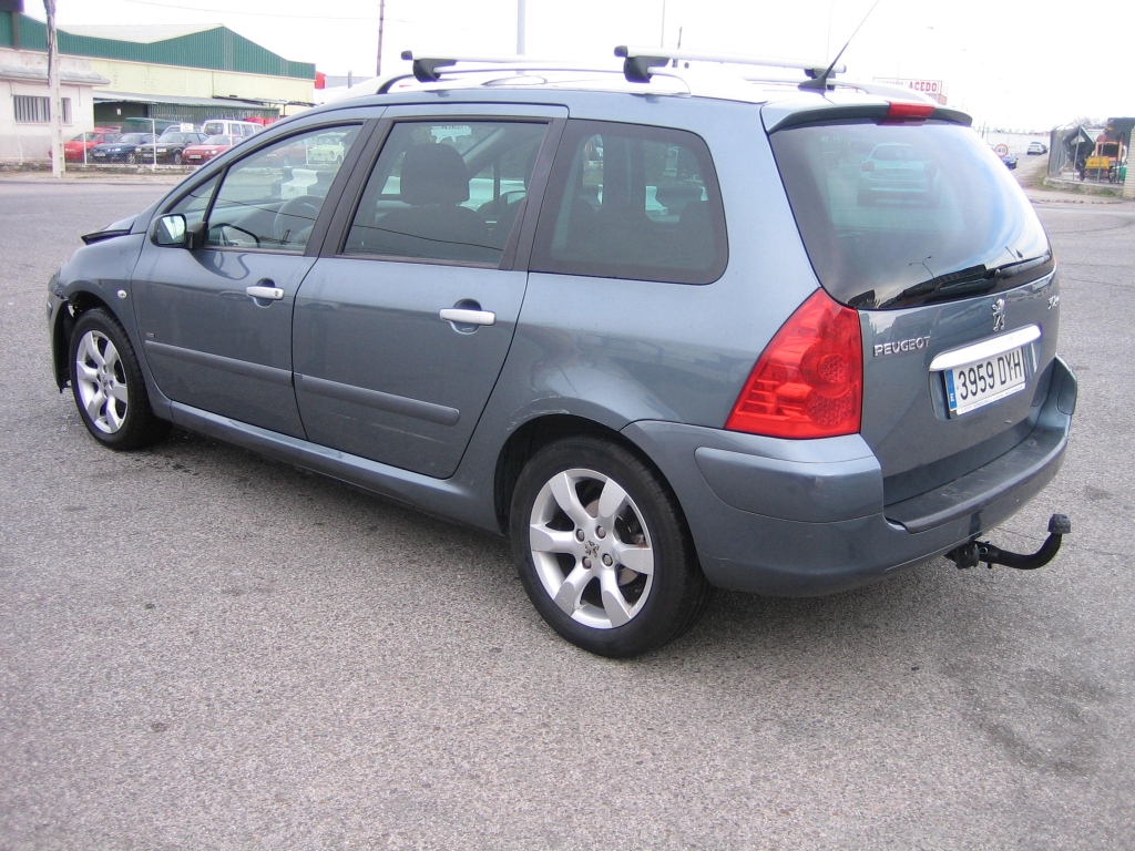 VISTA TRASERA IZQUIERDA PEUGEOT 307 SW 1.6 HDI 110CV 7 PLAZAS