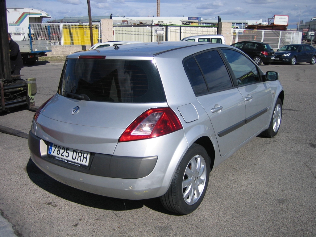VISTA TRASERA DERECHA RENAULT MEGANE 1.5 DCI 107CV